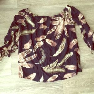 NWT Off The Shoulder Top Size L